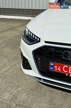 Седан Audi A4 2020 в 