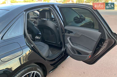 Седан Audi A4 2023 в 
