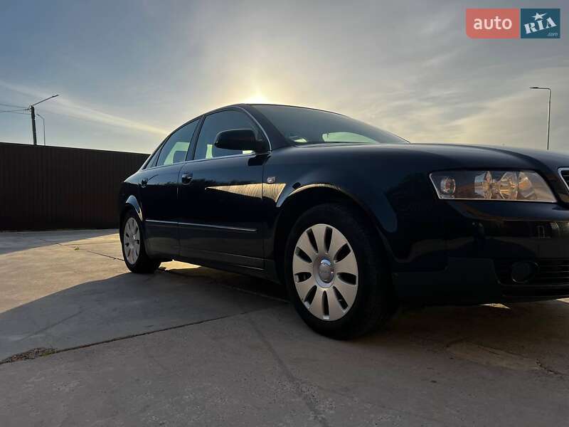 Седан Audi A4 2002 в Львове
