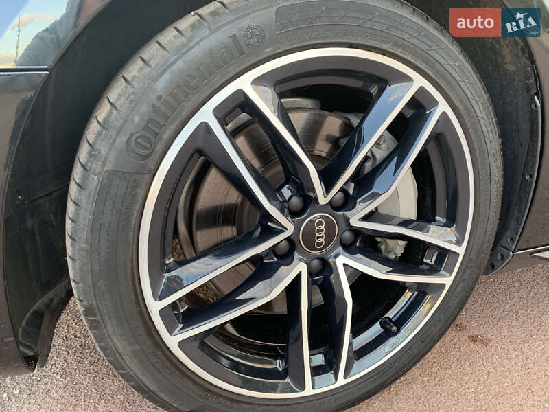 Седан Audi A4 2023 в Харькове