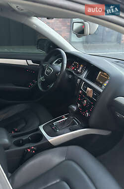 Седан Audi A4 2012 в 