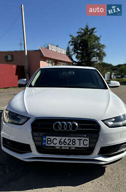 Седан Audi A4 2015 в Львове