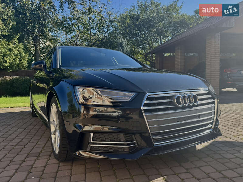 Седан Audi A4 2018 в Косове