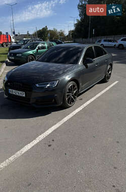 Седан Audi A4 2018 в Вінниці