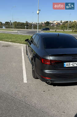 Седан Audi A4 2018 в 