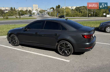 Седан Audi A4 2018 в 