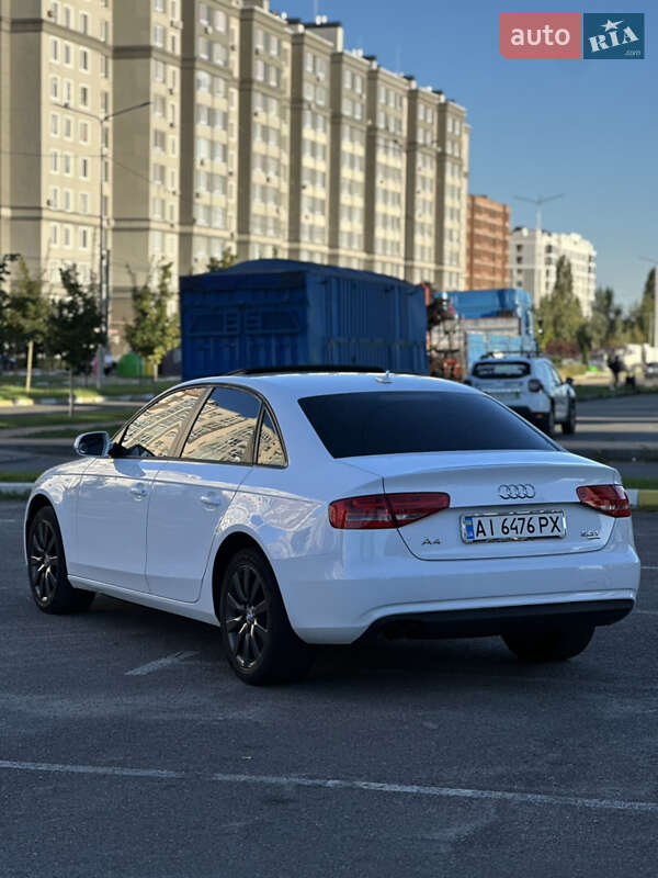 Седан Audi A4 2012 в Киеве
