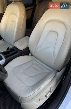 Седан Audi A4 2012 в 