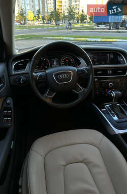 Седан Audi A4 2012 в 