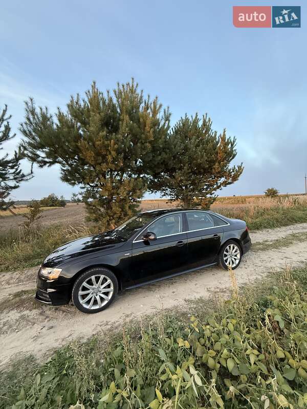 Седан Audi A4 2014 в Львове