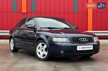 Седан Audi A4 2004 в Киеве