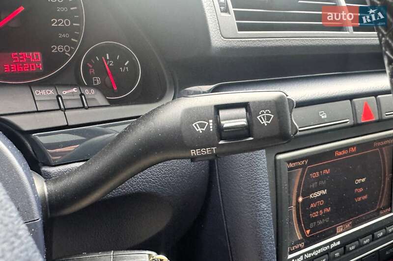 Седан Audi A4 2004 в Киеве