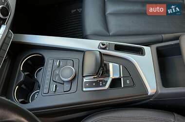Седан Audi A4 2016 в 