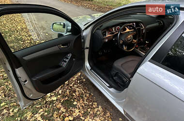 Седан Audi A4 2012 в 