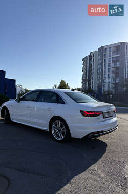 Седан Audi A4 2024 в Львове