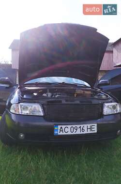 Седан Audi A4 2000 в 