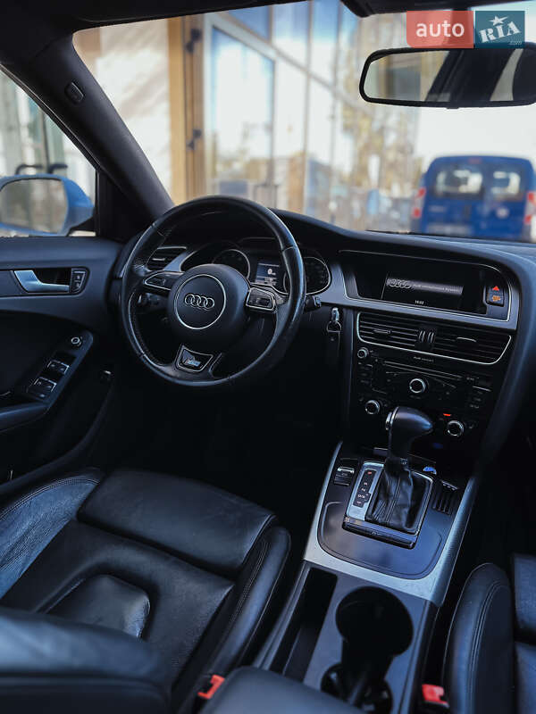 Седан Audi A4 2014 в Николаеве