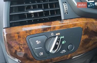 Седан Audi A4 2016 в 
