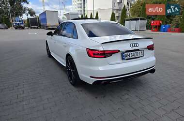 Седан Audi A4 2016 в 