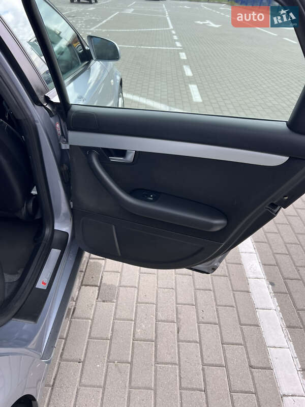 Седан Audi A4 2005 в Луцке