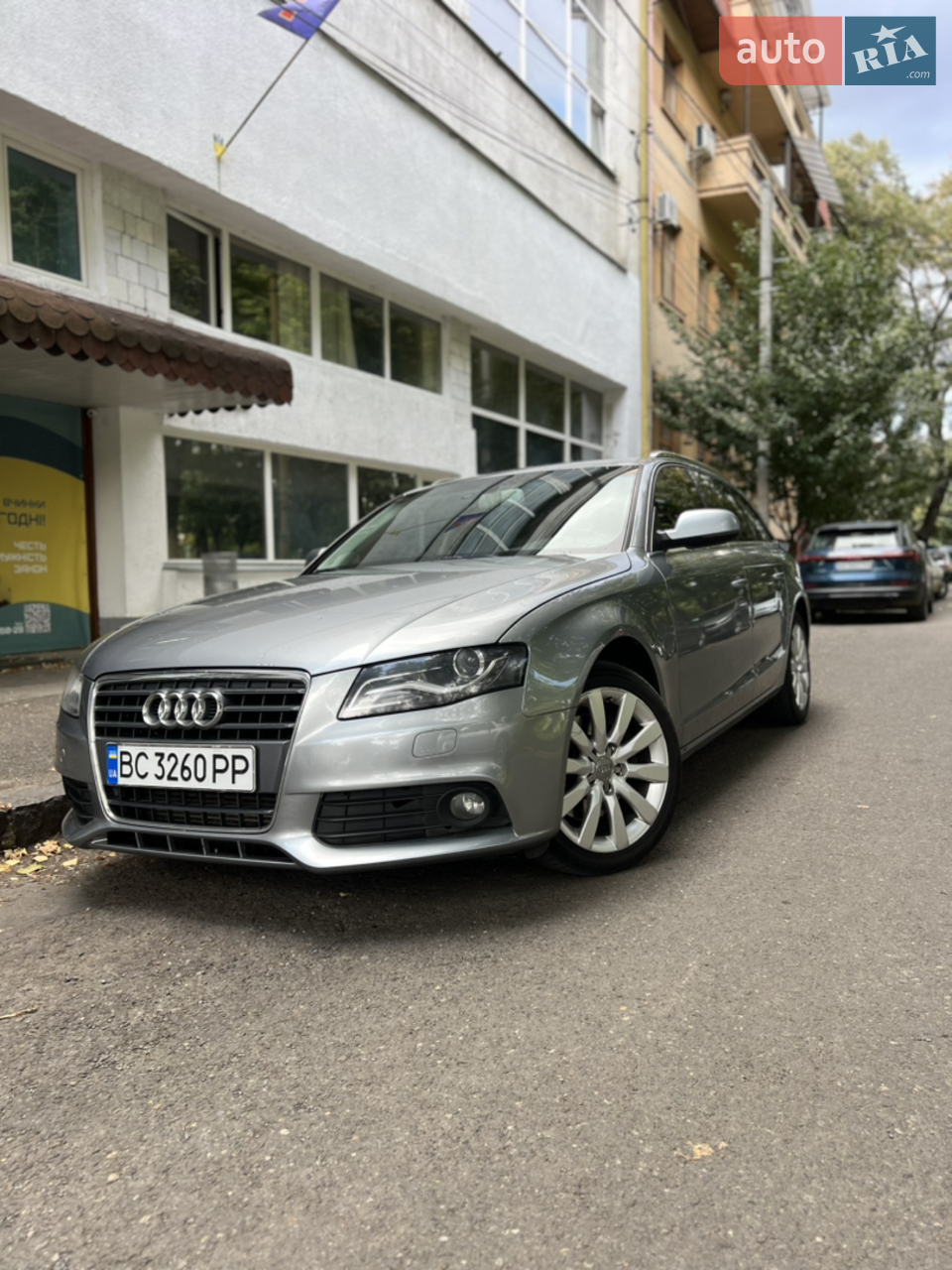 2010 Audi A4 - мініатюра 18