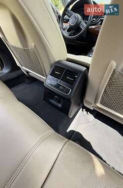 Седан Audi A4 2016 в 