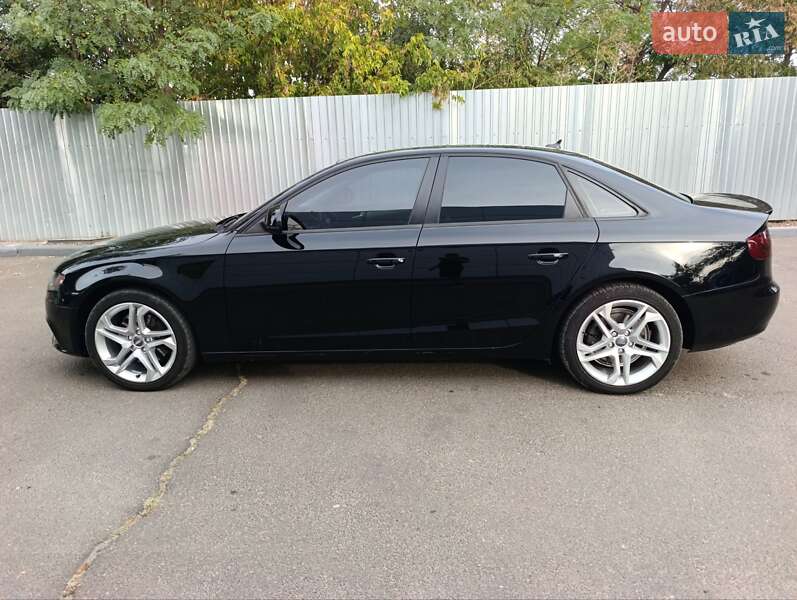 Седан Audi A4 2009 в Одесі