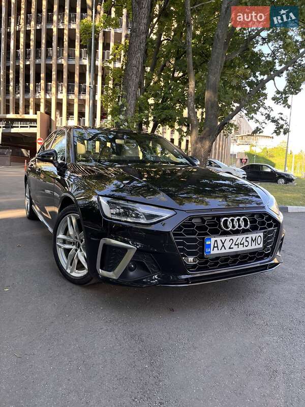 Седан Audi A4 2020 в Харькове