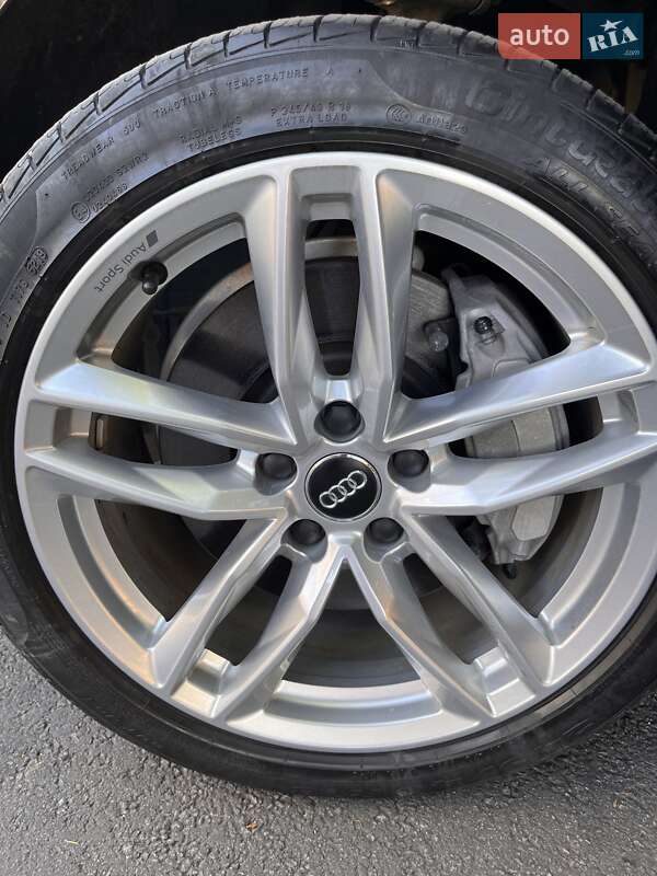 Седан Audi A4 2020 в Харькове