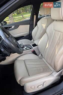 Седан Audi A4 2020 в 