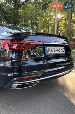 Седан Audi A4 2020 в 