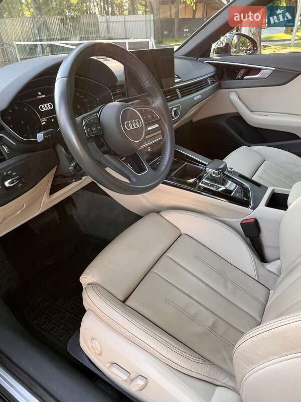 Седан Audi A4 2020 в Харькове