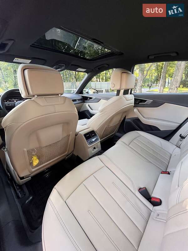 Седан Audi A4 2020 в Харькове