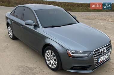 Седан Audi A4 2014 в Умані