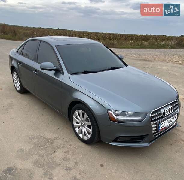 Седан Audi A4 2014 в 