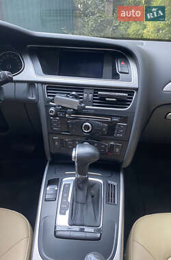 Седан Audi A4 2014 в 
