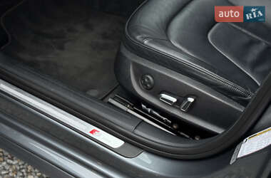 Седан Audi A4 2015 в 