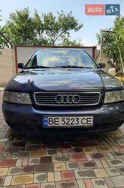 Седан Audi A4 1996 в 