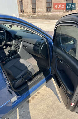 Седан Audi A4 2001 в 