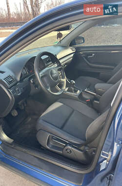 Седан Audi A4 2001 в 