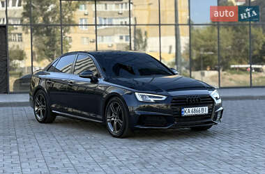 Седан Audi A4 2016 в 