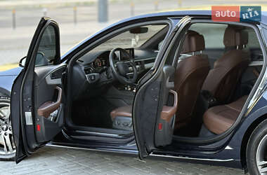 Седан Audi A4 2016 в 