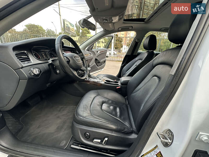 Седан Audi A4 2014 в Одесі