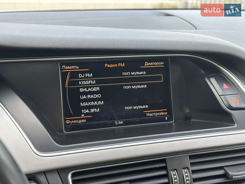 Седан Audi A4 2014 в Одесі