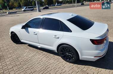 Седан Audi A4 2018 в 