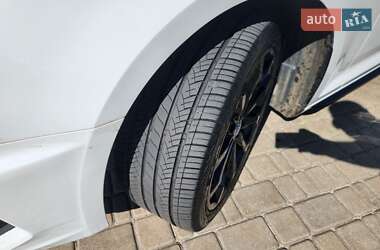 Седан Audi A4 2018 в 