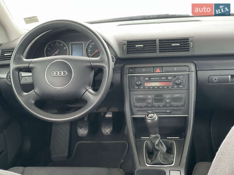 Седан Audi A4 2002 в Корсунь-Шевченківському