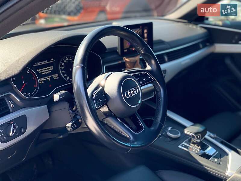 Седан Audi A4 2016 в Киеве