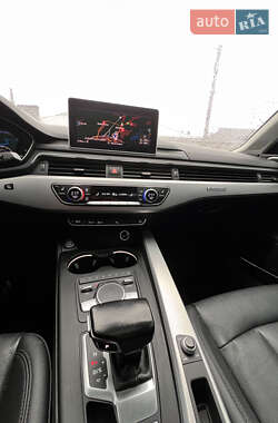 Седан Audi A4 2016 в 