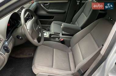 Седан Audi A4 2002 в 